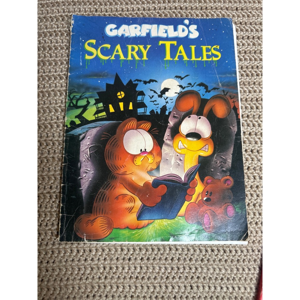Kids Book Lot Level 5th Grade Garfield Little House Mars Three Minute Thrillers - Picture 2 of 5